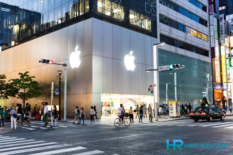 Kiểm tra bảo hành iPhone trực tiếp tại các cửa hàng của Apple